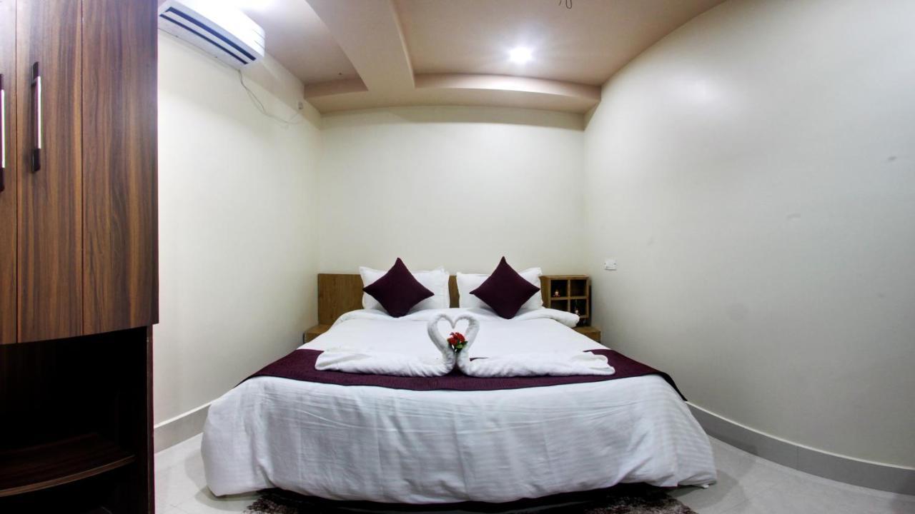 古瓦哈提 Bharalu Residency酒店 外观 照片